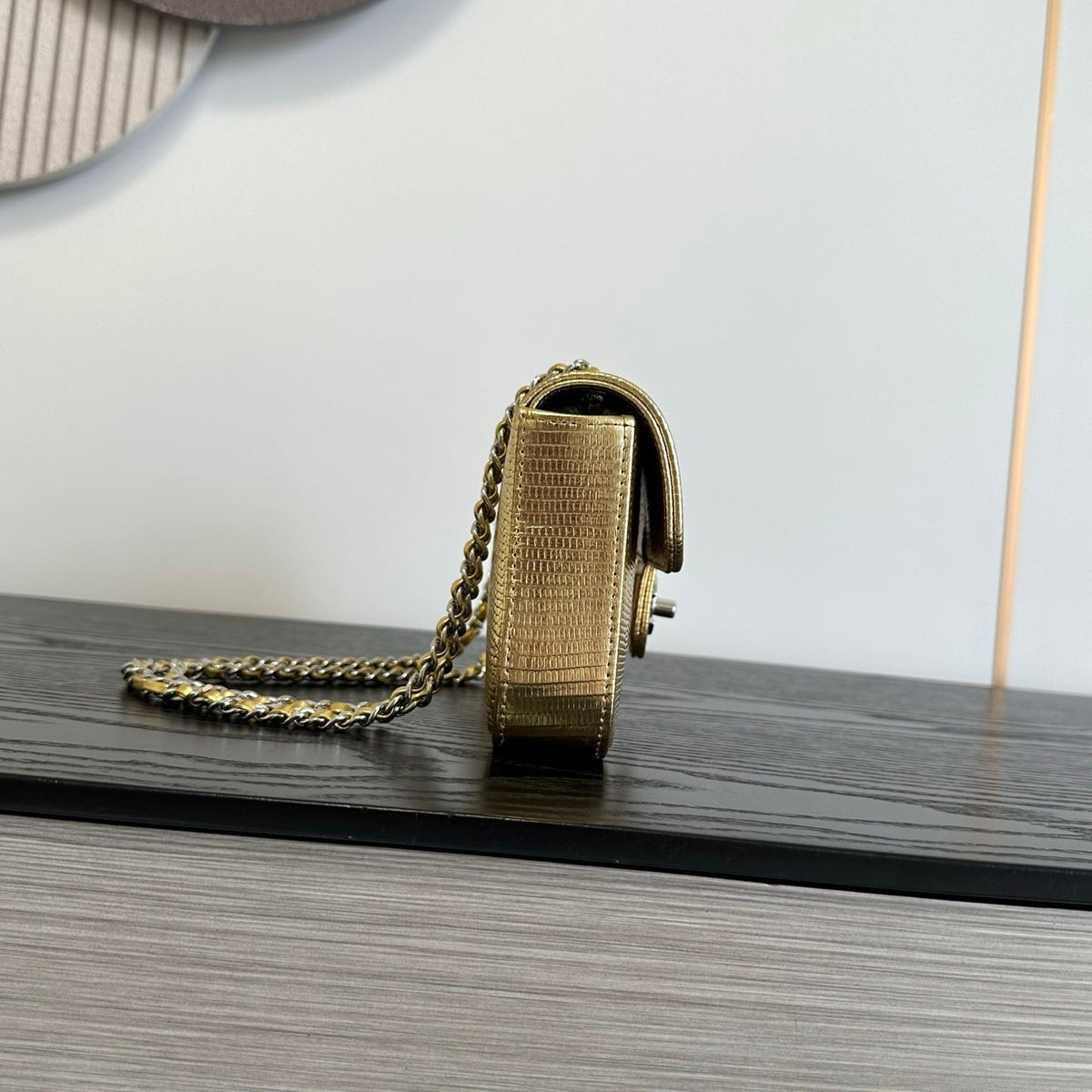 CC 26B Small Flap Bag 21.5cm Metallic Lizard-Embossed Cowhide