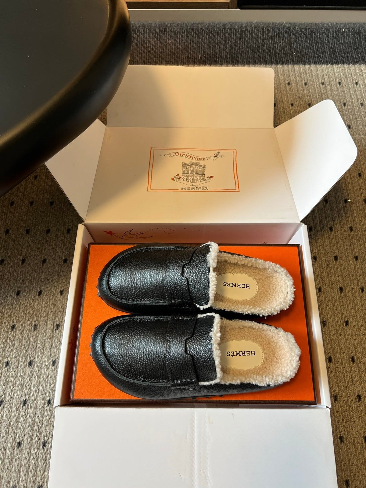 HM 26S Destin Mules Black Calfskin