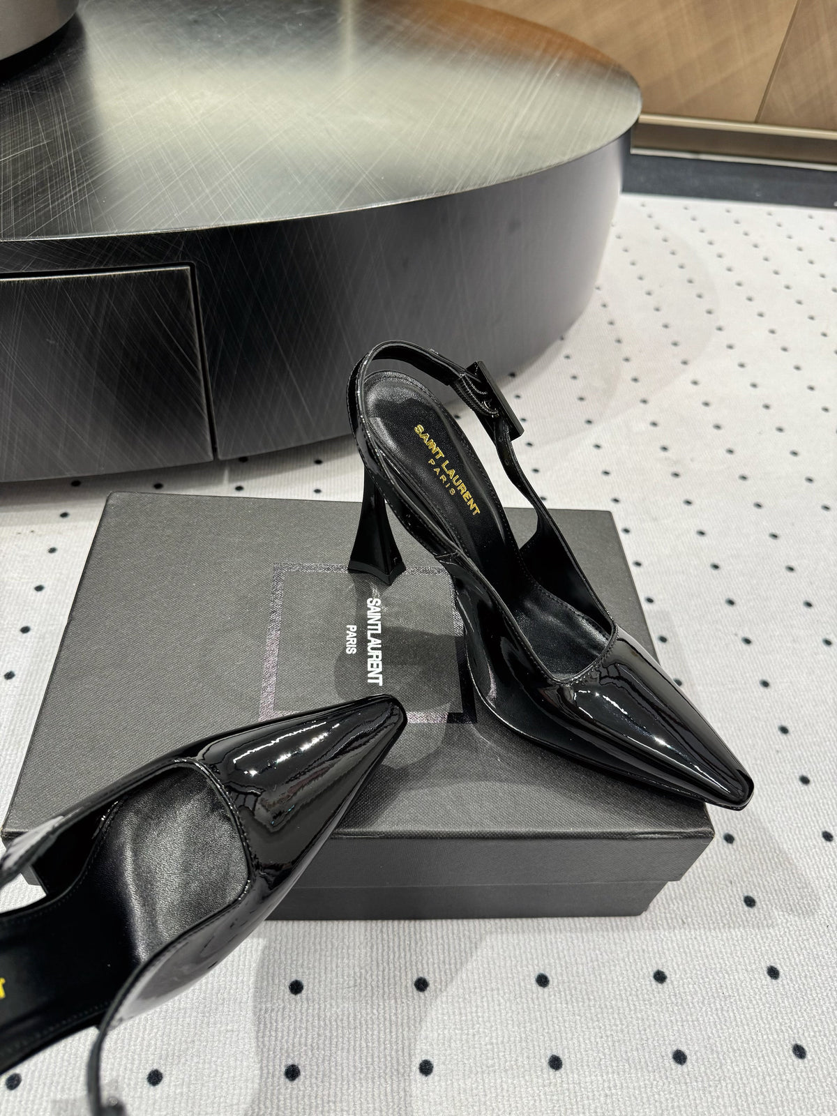 YSL 26s Slingback Heels 10.5cm Black Glossy Calfskin With Buckle Closure