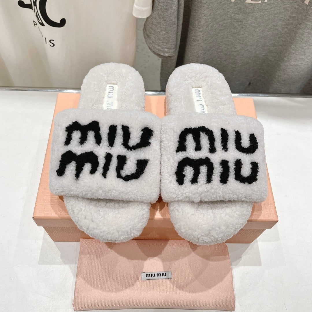 Miumiu 26s Sandals Cream White Shearling With Logo Lettering