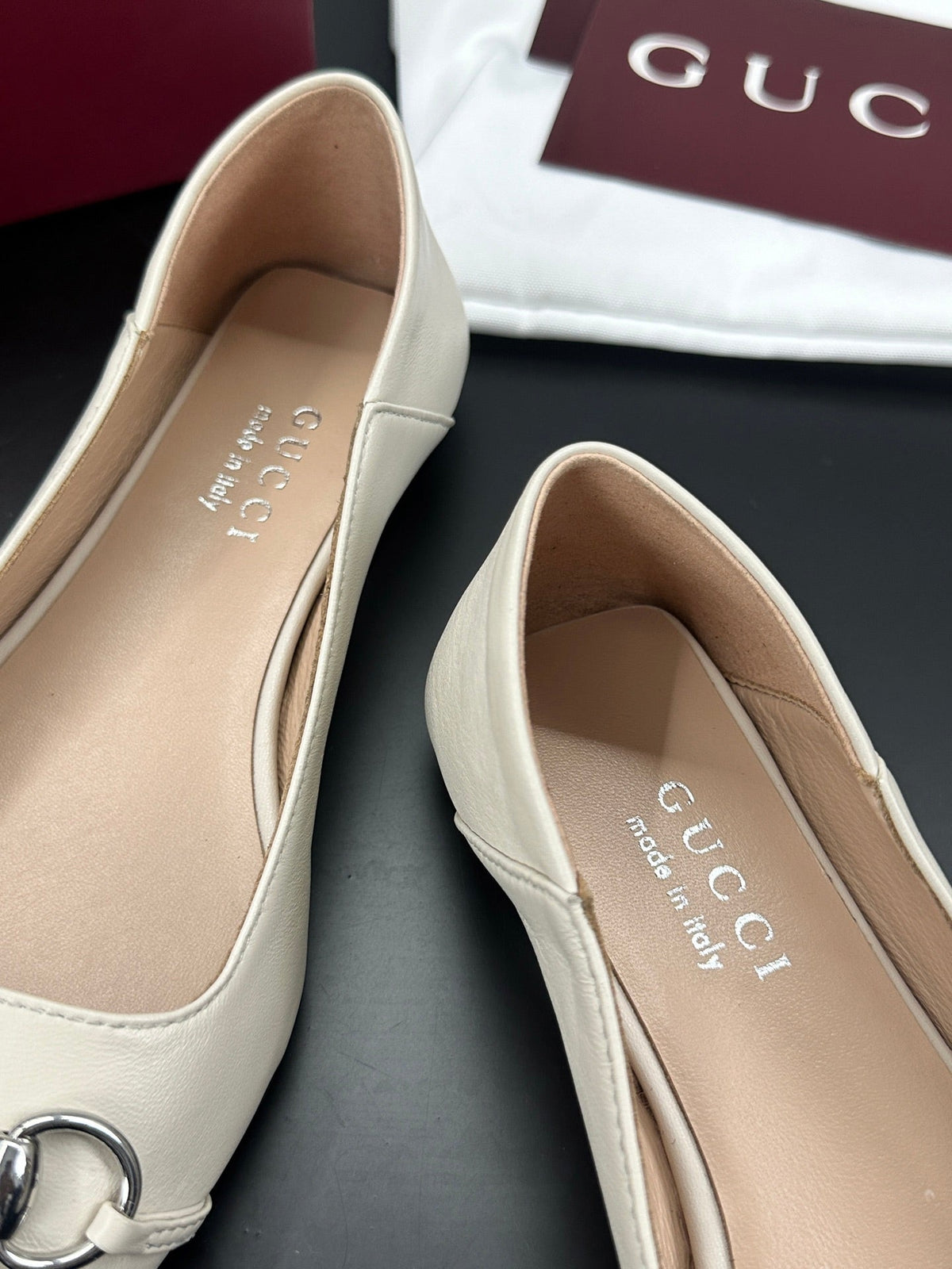 Gucci 26S Vittoria Ballerina Shoes In Cream White Calfskin