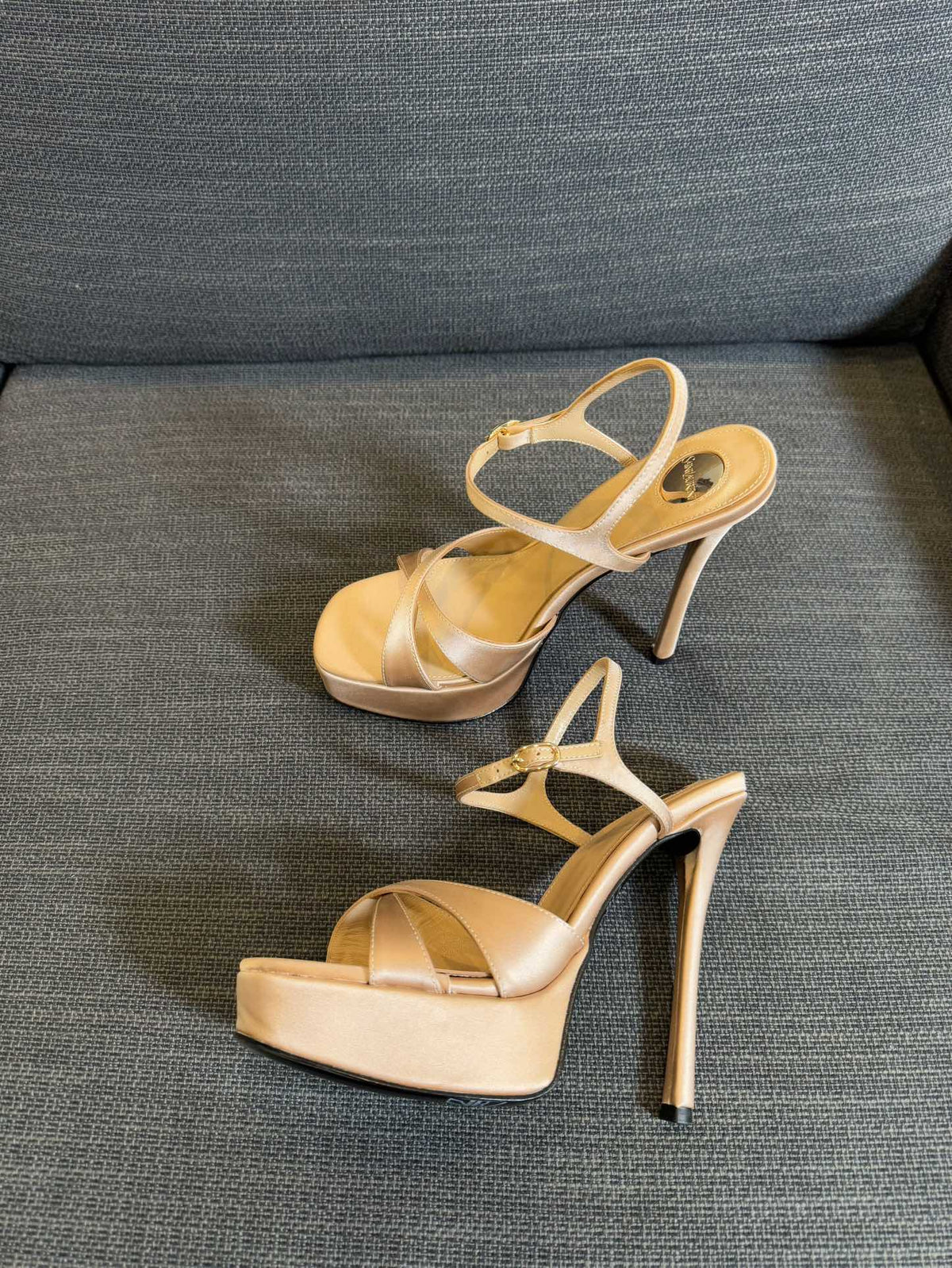 YSL 26S Cross-Strap Sandals 150 Mm Nude Satin