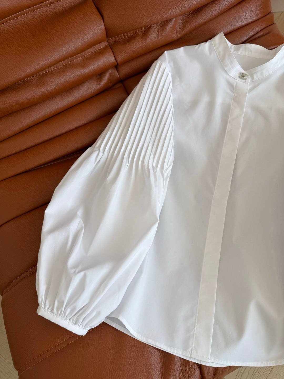 CC 26AW Double C Pleated Balloon-Sleeve Shirt Silver-Tone Button White 438409