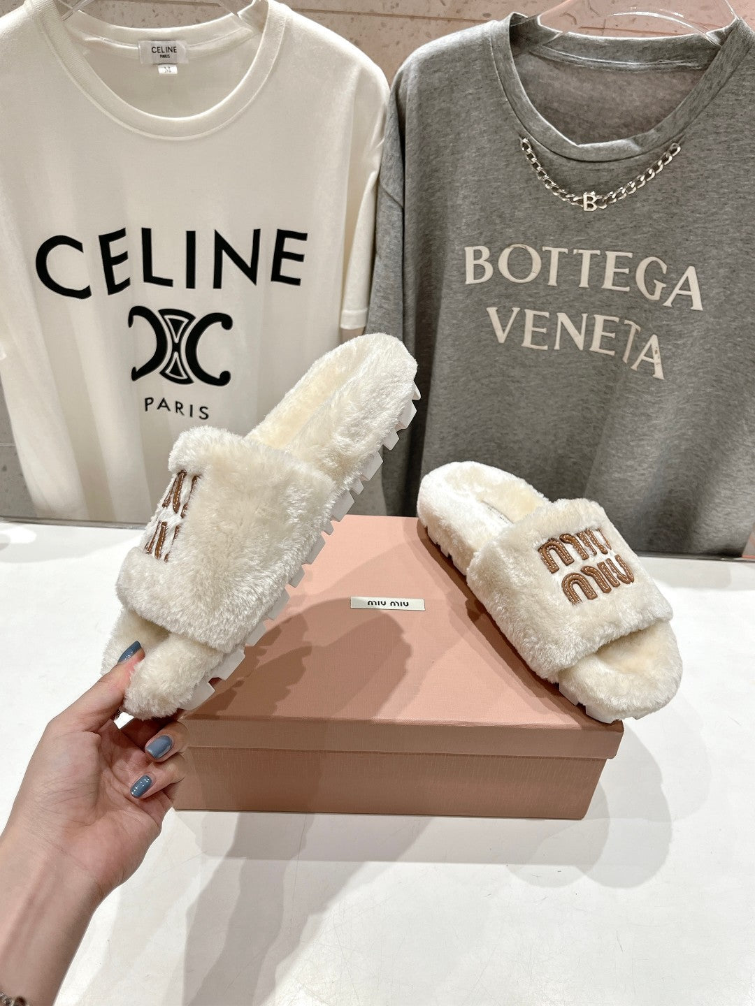 Miumiu 26s Flat Slides Cream Beige Shearling