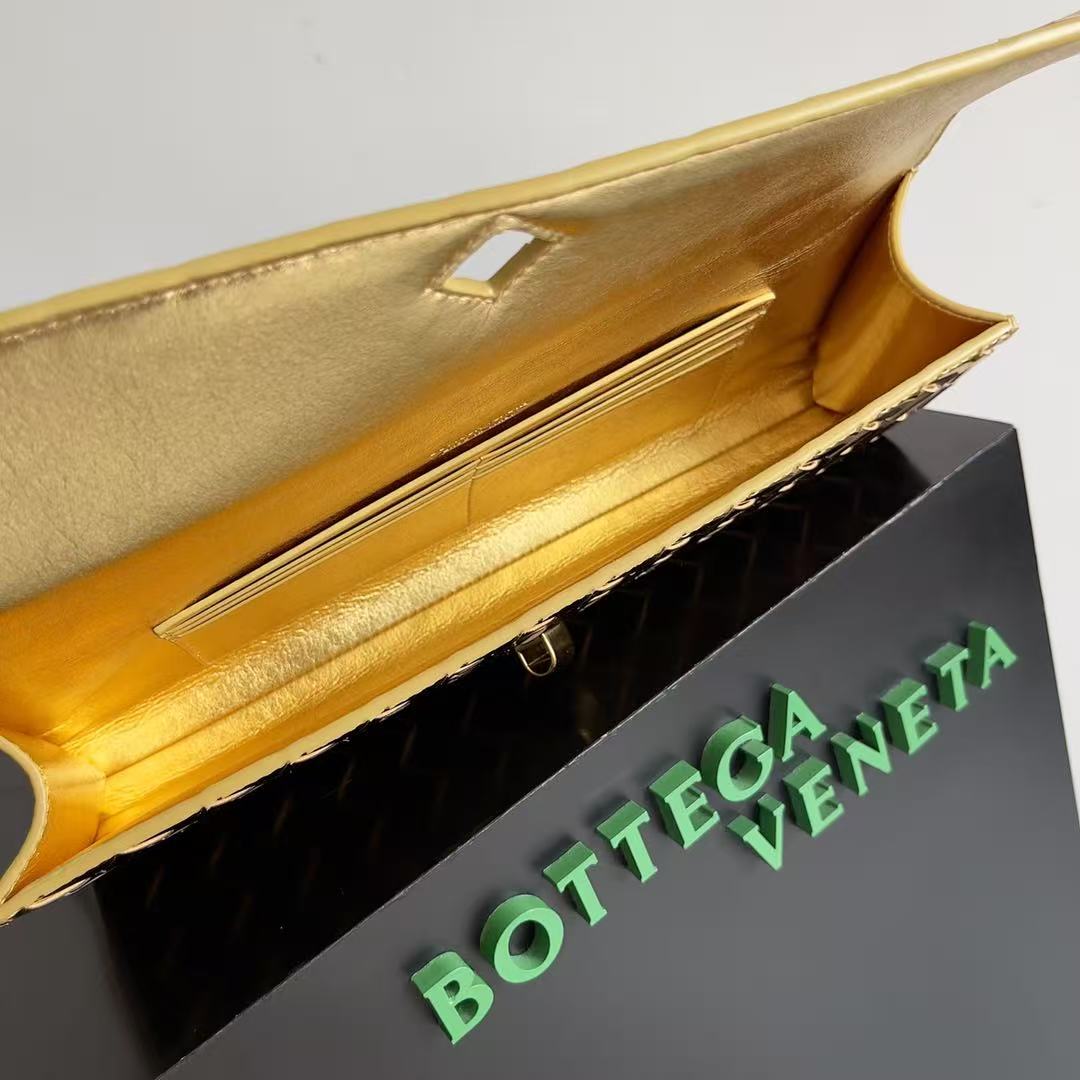 BV Long Clutch Andiamo With Handle 31cm Golden Metalic Calfskin