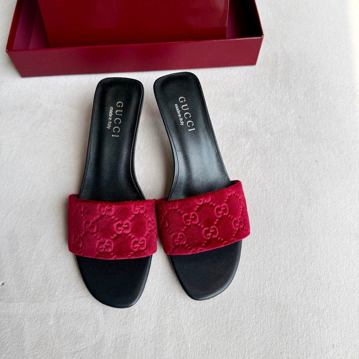 Gucci 26s Slide Sandals 5.5cm Dark Red Velvet