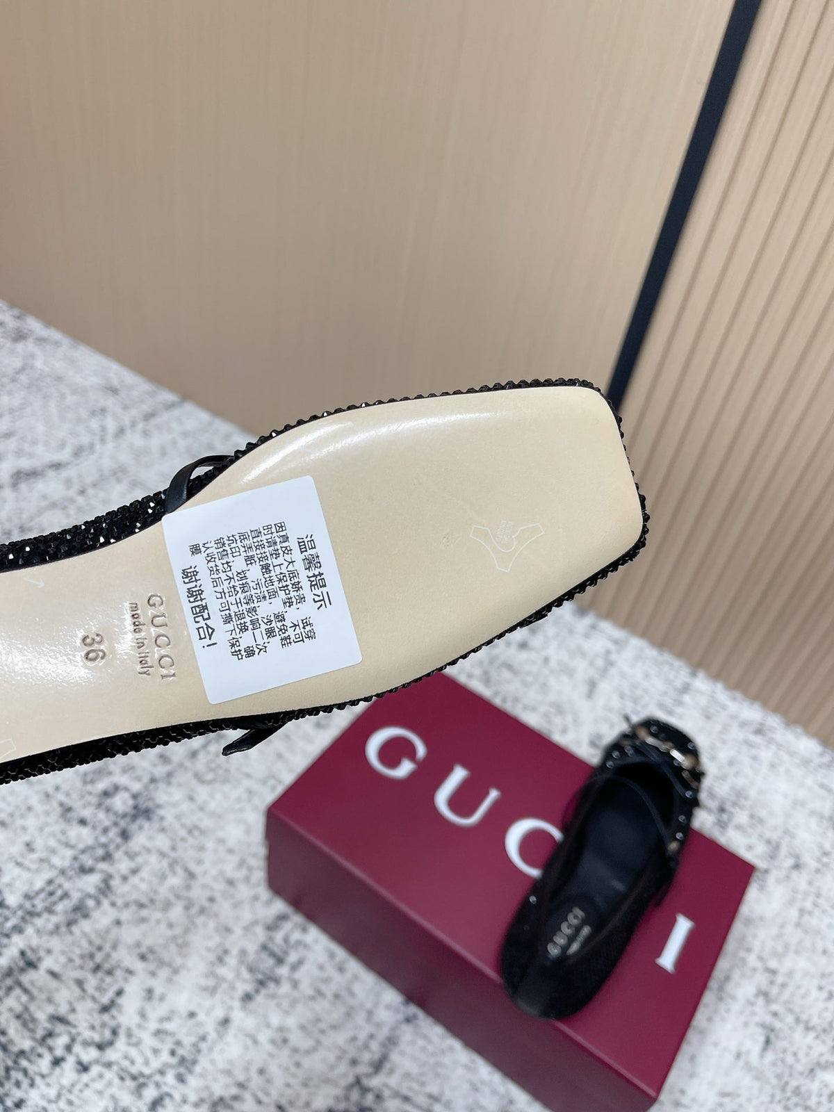 Gucci 26S Ballet Flats In Black Suede With Crystals