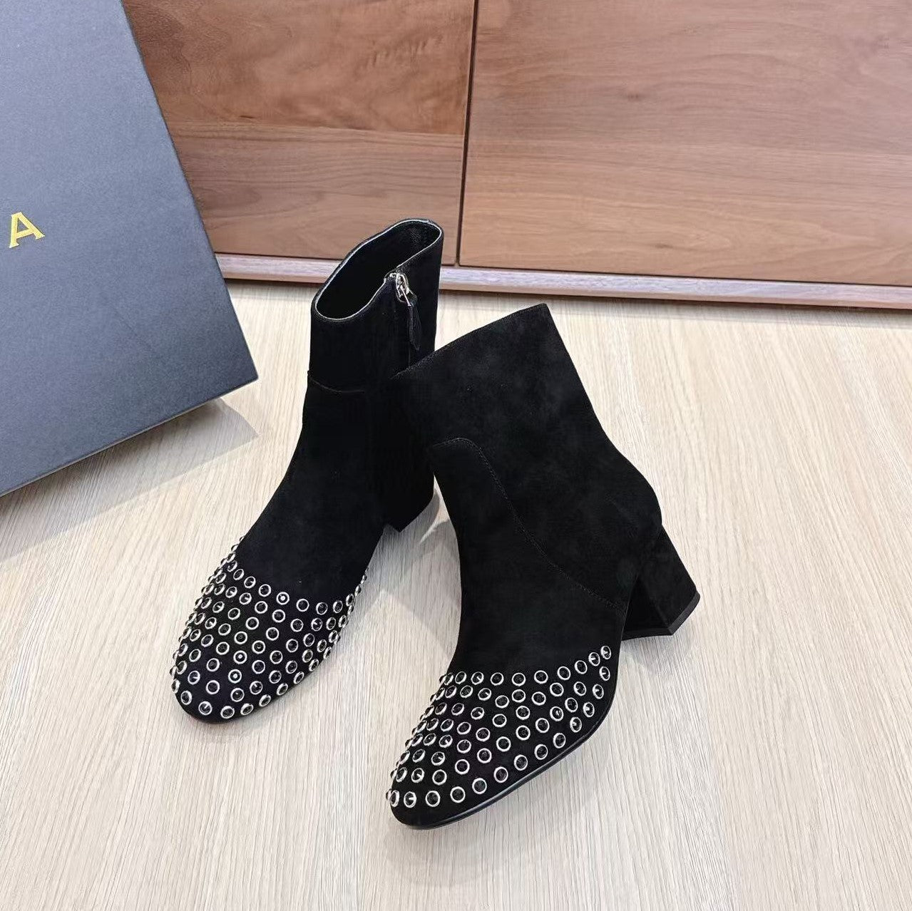 Alaïa Embellished Ankle Boots 60 Black Suede