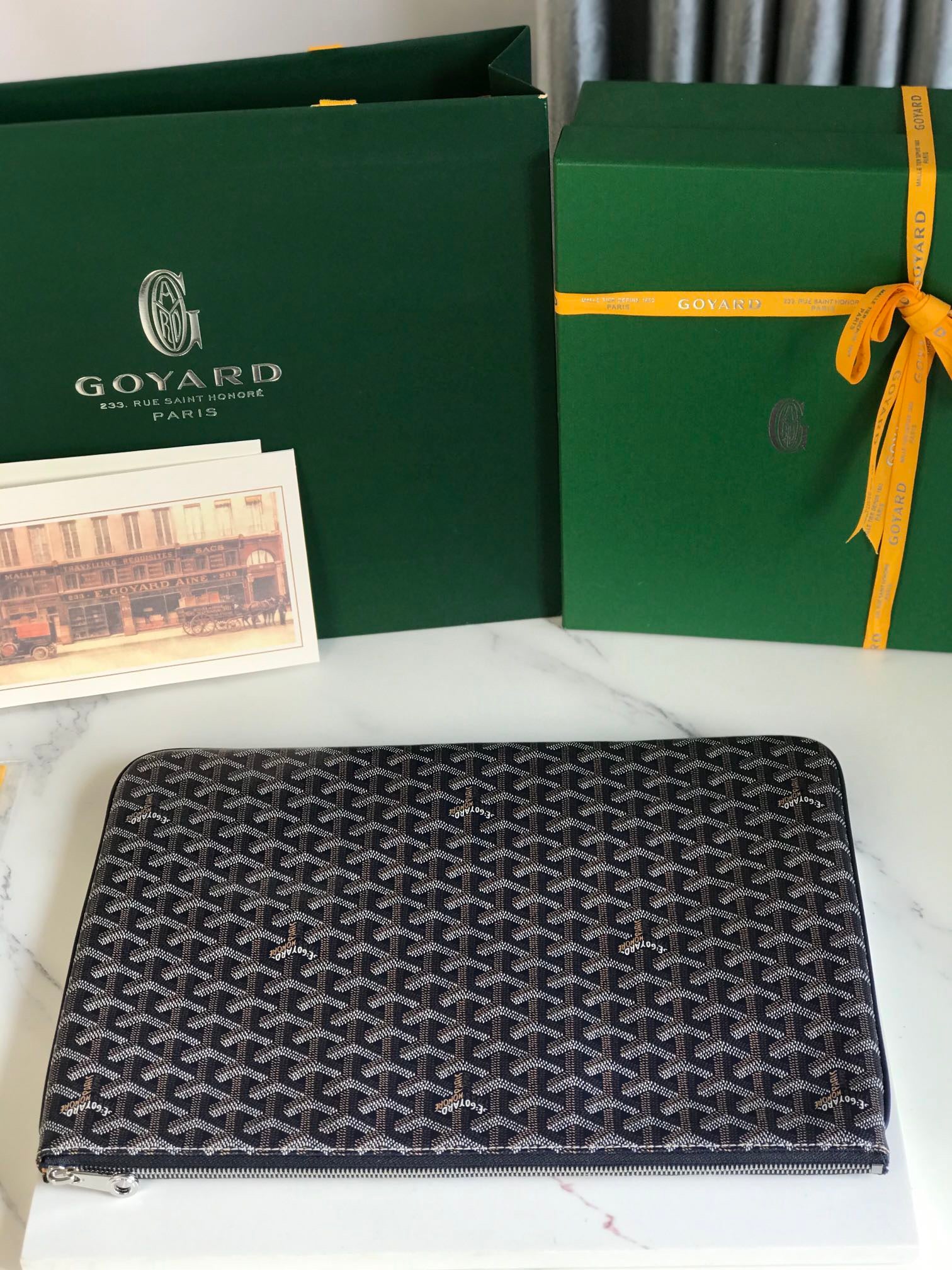 SÉNAT MGM POUCH 40 IN BLACK GOYARDINE CANVAS
