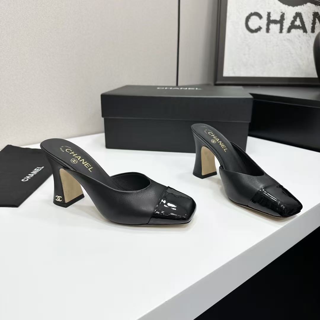 CC 26s Mule 9.5cm Black Sheepskin Patent Calfskin