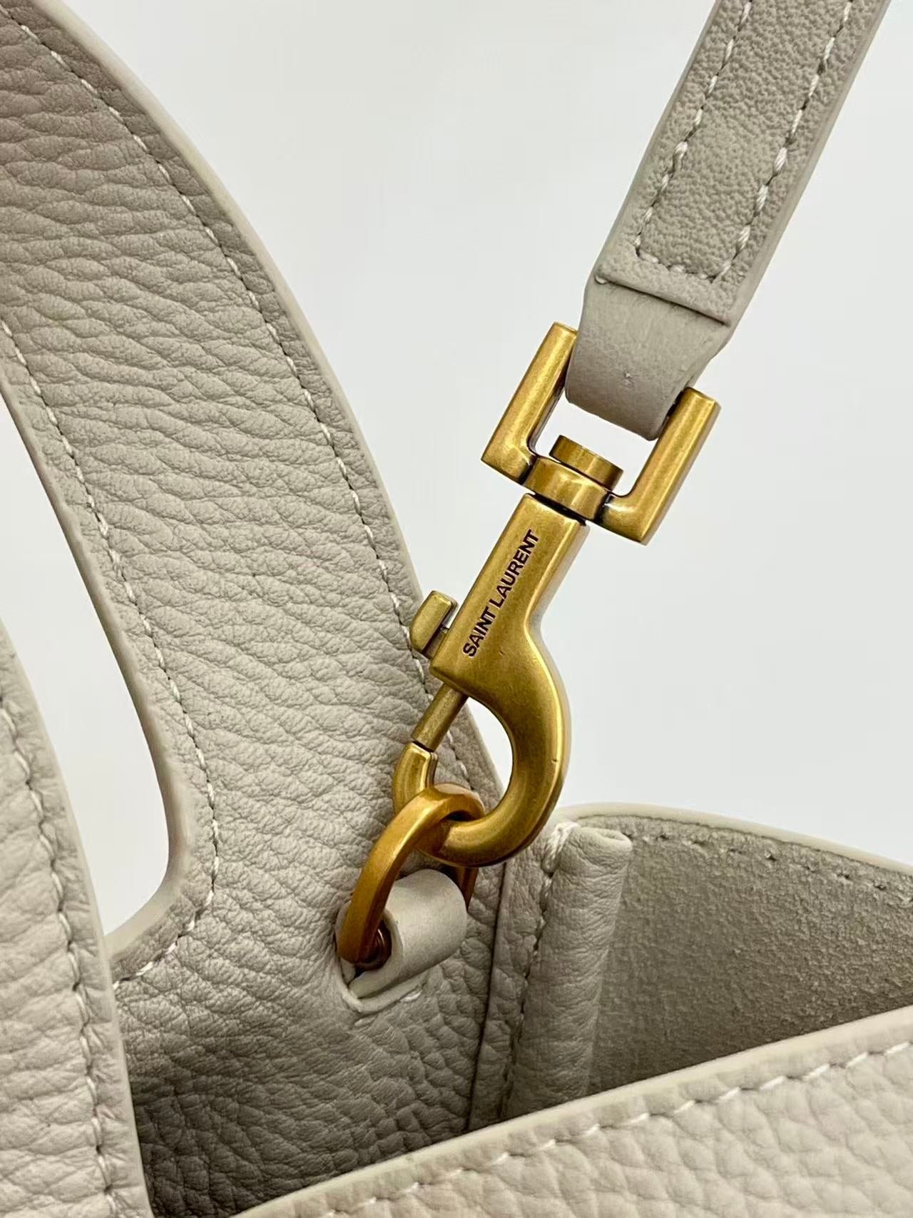 YSL Le 5 À 7 Baby Bea Cream Grained Leather