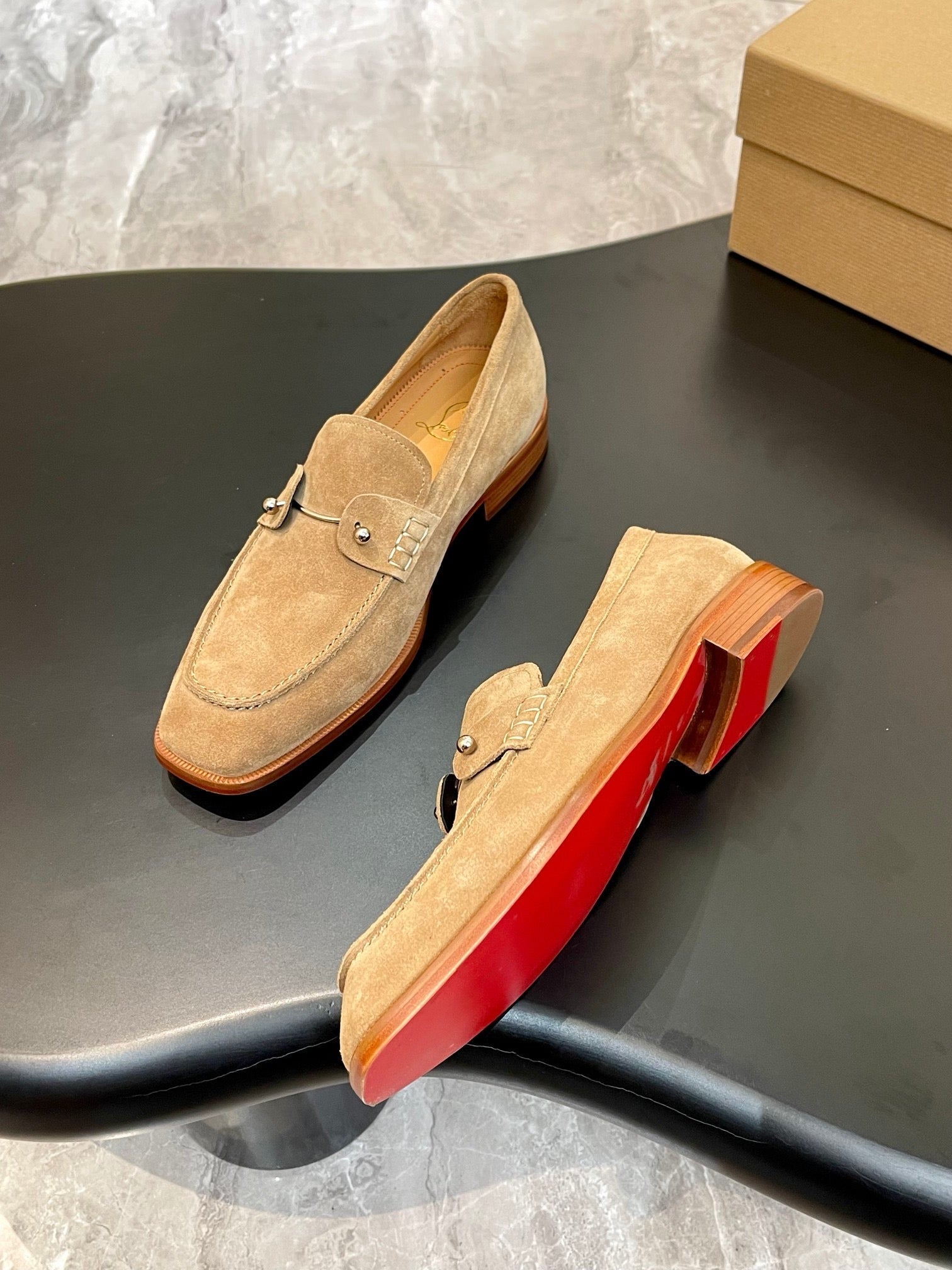 CL Men's Loafer Beige Suede SHW