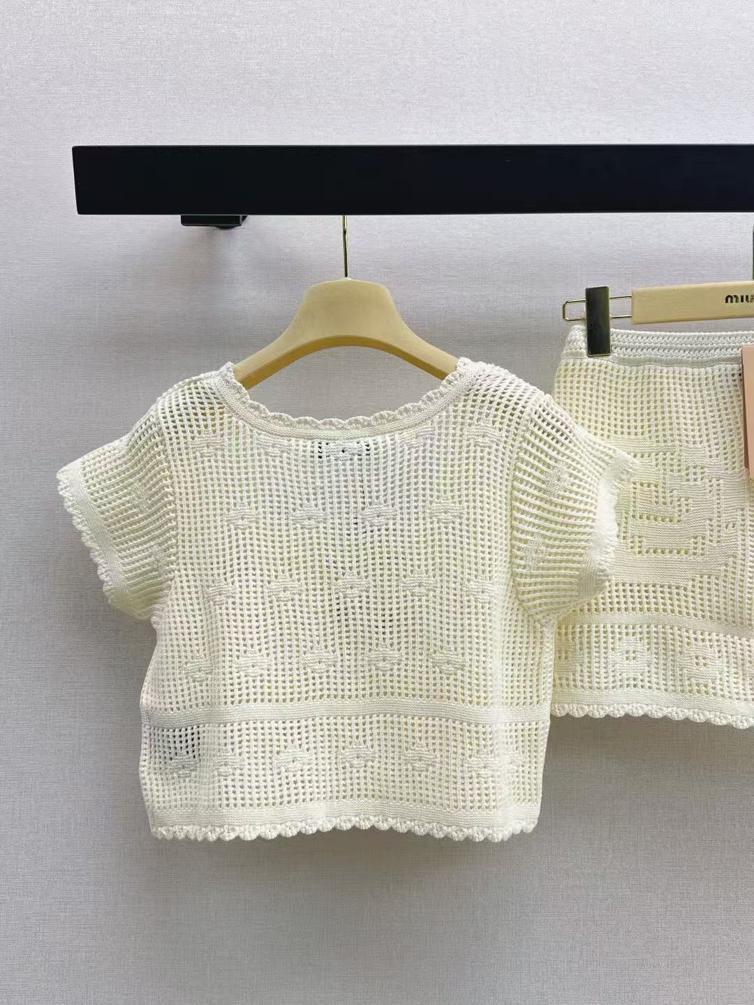 Miu Set Knitted Crop Top & Mini Skirt White Cotton