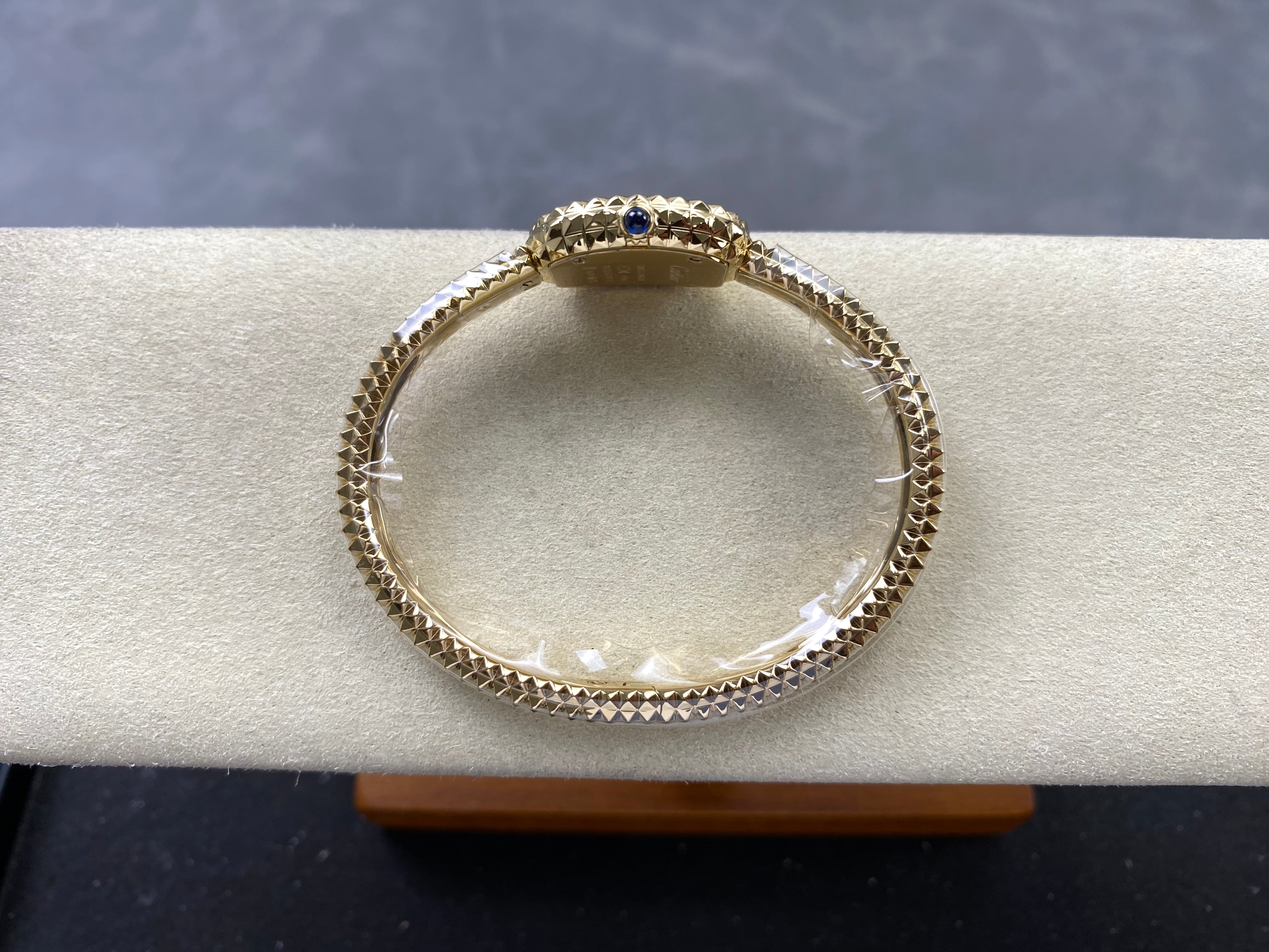 Cartier Baignoire Watch 18.5MM Gold Clous de Paris