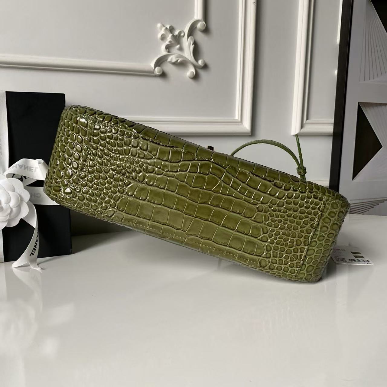 CC 26s Flap Bags Olive Green Crocodile-Embossed Leather
