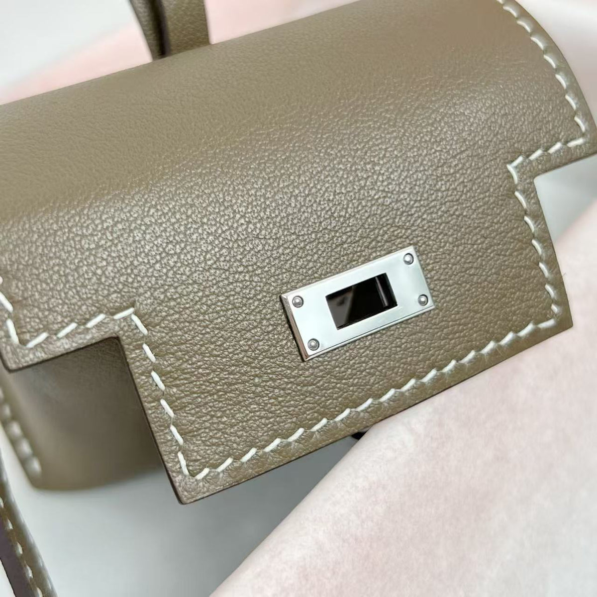 HM Kelly Festival Bag Charm in Toupe Swift Calfskin SHW