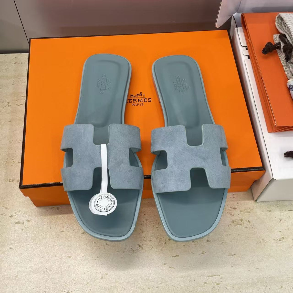 Hermes Oran Sandal Gris Antarctique Suede Goatskin