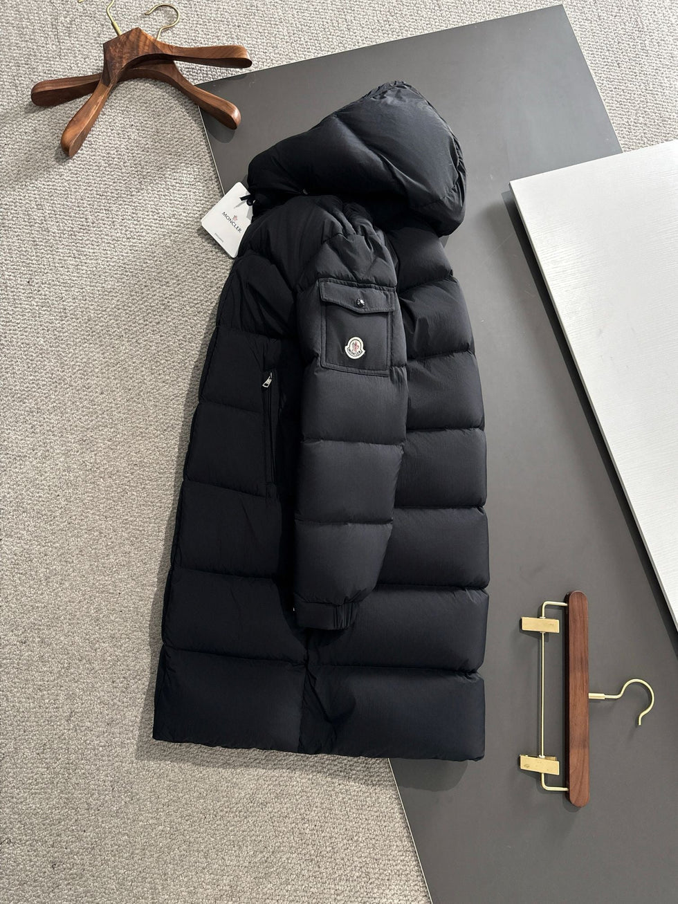 Moncler 2026 Hanoverian Long Down Jacket In Black