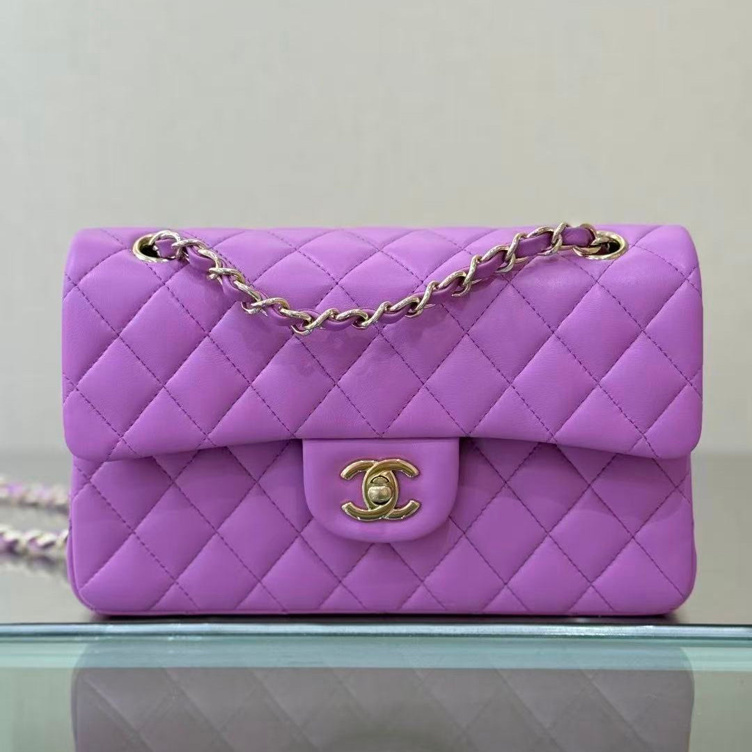 CC 26s Classic Flap Bag 20cm Light Lavender Gold Lambskin