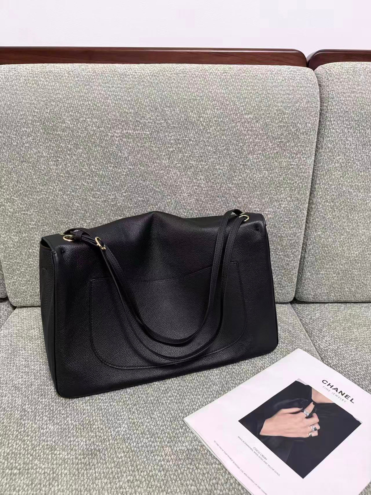 Chanel 2026 Maxi Flap Bag 38.5cm Black Calfskin GHW