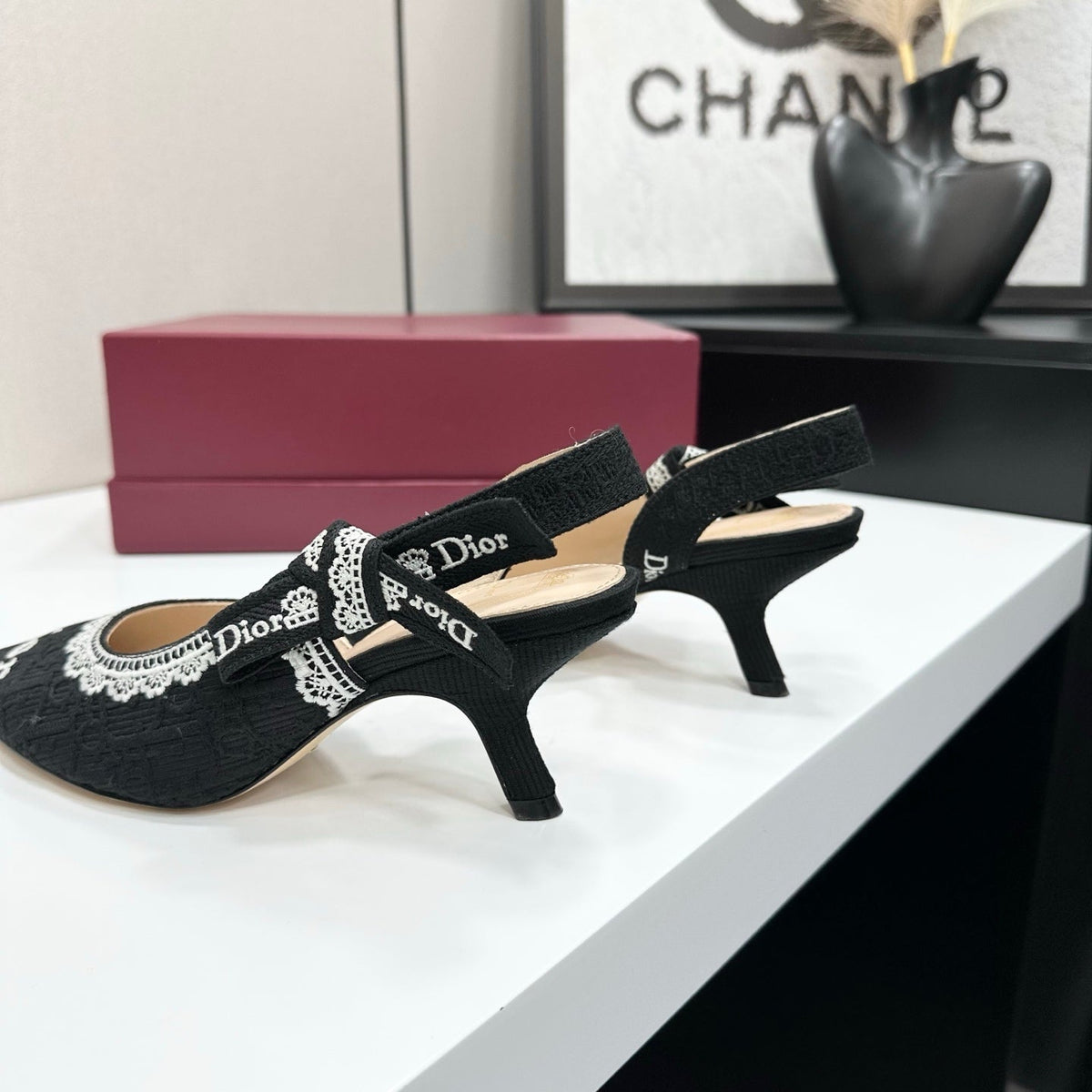 CD 26s J'Adior Pumps Black Dior Oblique Embroidered Cotton & Beige Lace