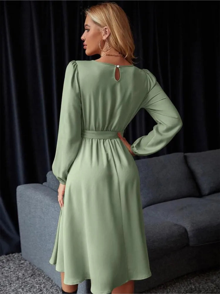 Robe en Satin avec Manche