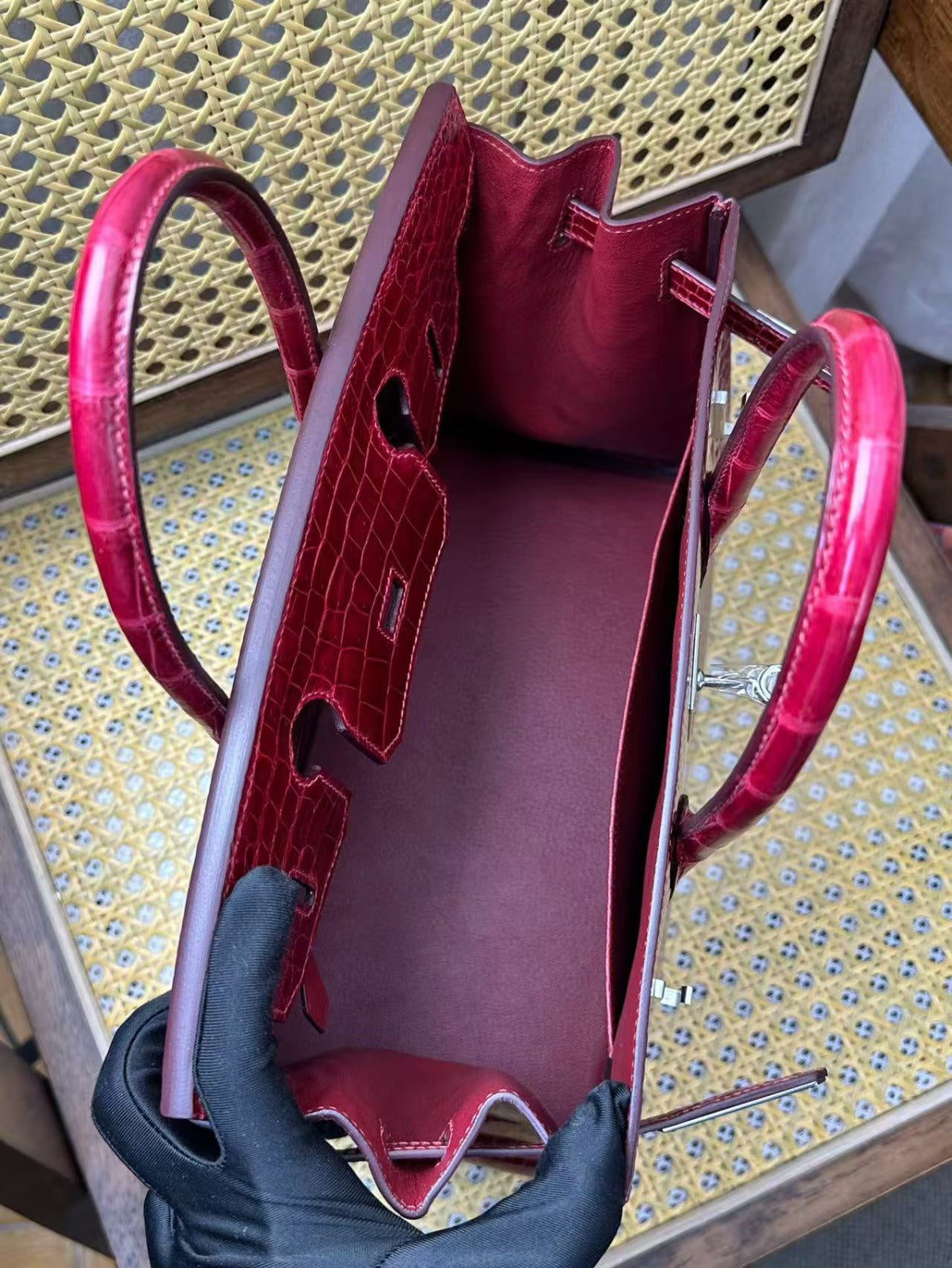 HM Birkin 25cm Deep Red Shiny Crocodile (15 day for production)