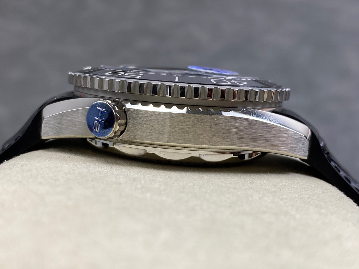 Omega Seamaster 46mm Blue Dial Sliver Case Blue Leather
