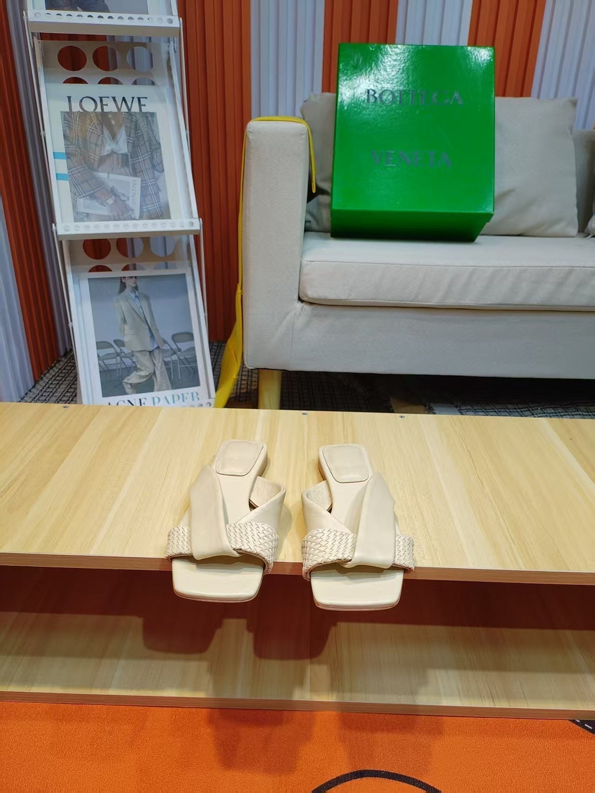 BV Riva Sandals Flat Woven Beige Leather 139882