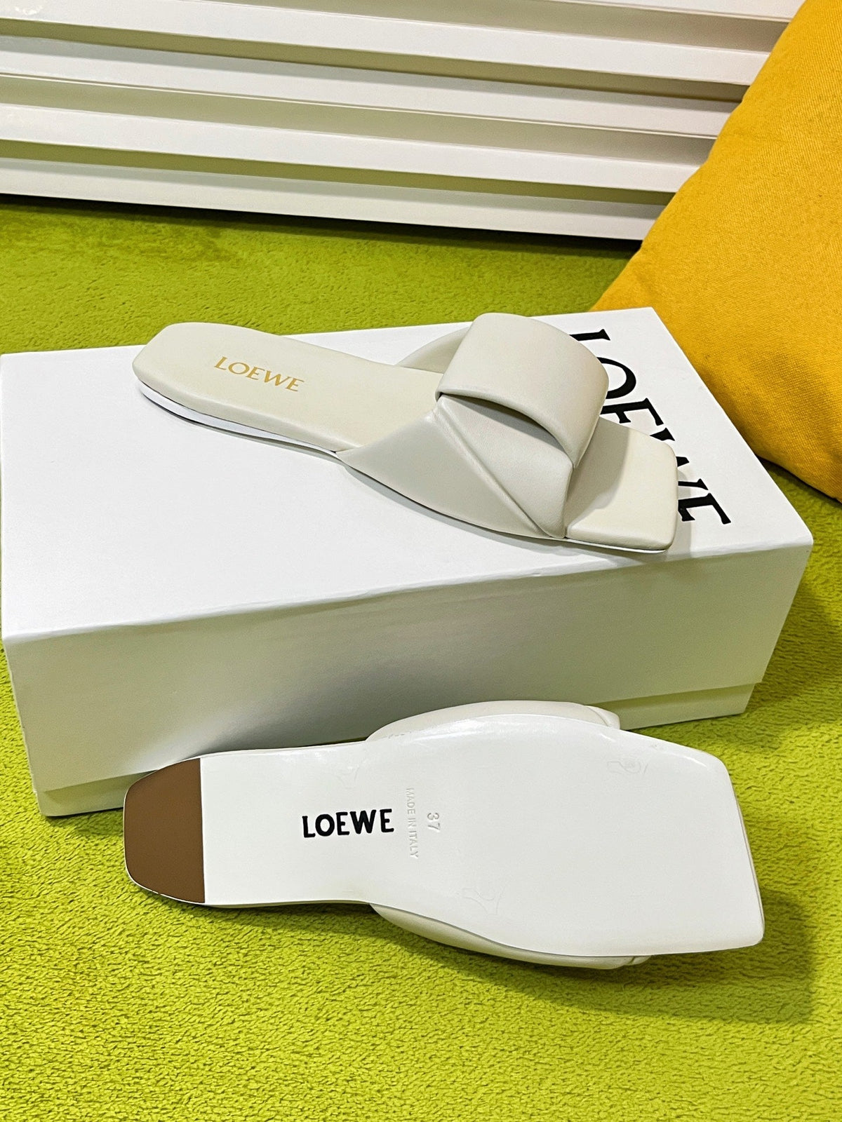 LW 26S Origami Slide Sandals White Leather 137666