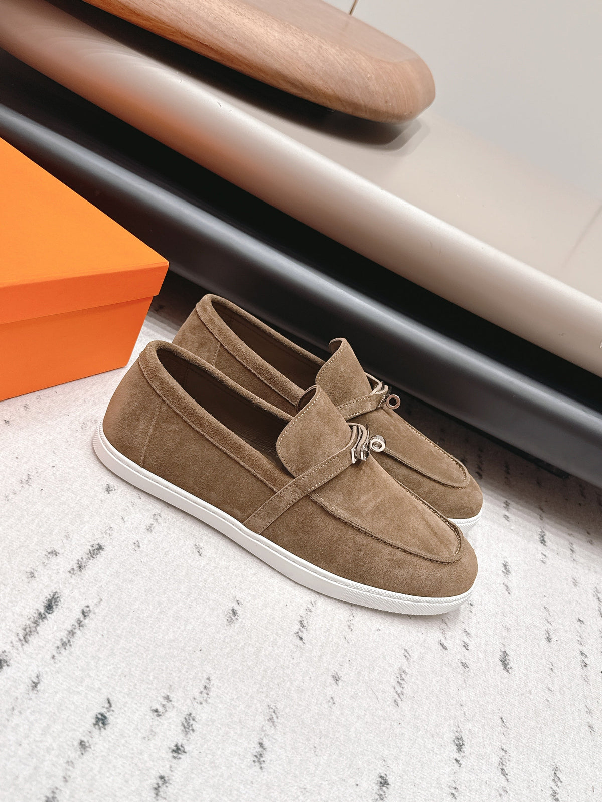 HM 26S Kelly Paris Loafers Brown Suede Silver Hardware
