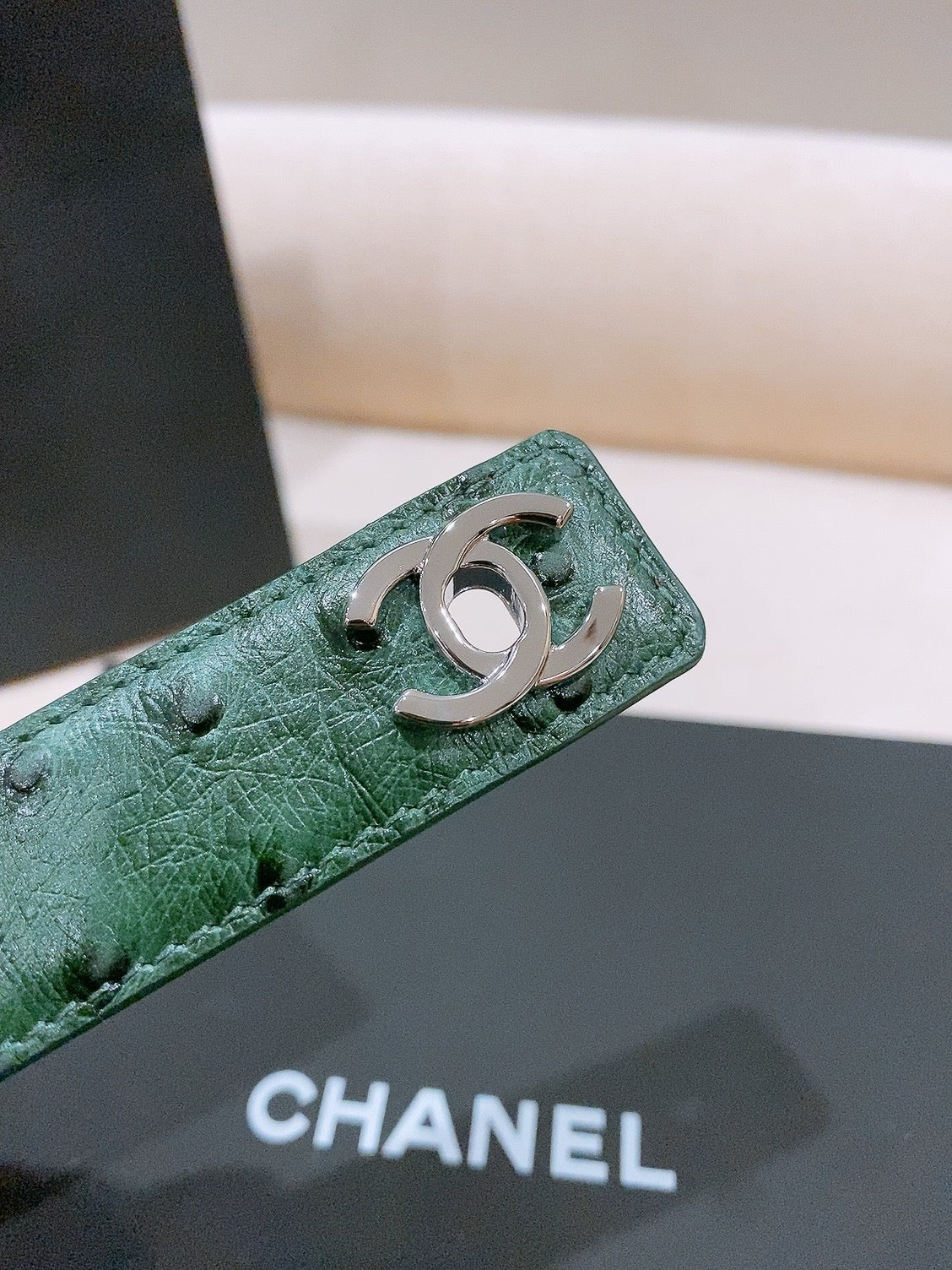 CC 26FW Double C Twist Buckle Belt 25mm Embossed Green Cowhide Leather 218900