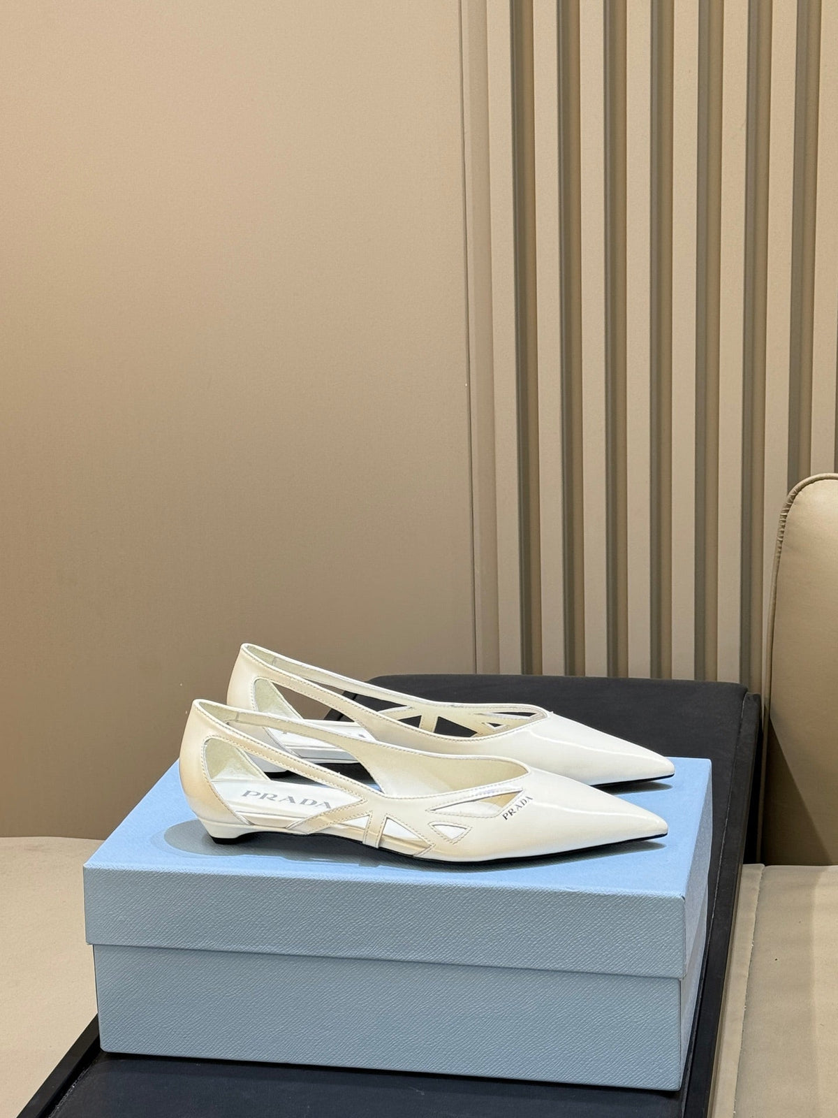 Prada 2026 Bow Pointed-Toe Pumps 45mm Calfskin 151241