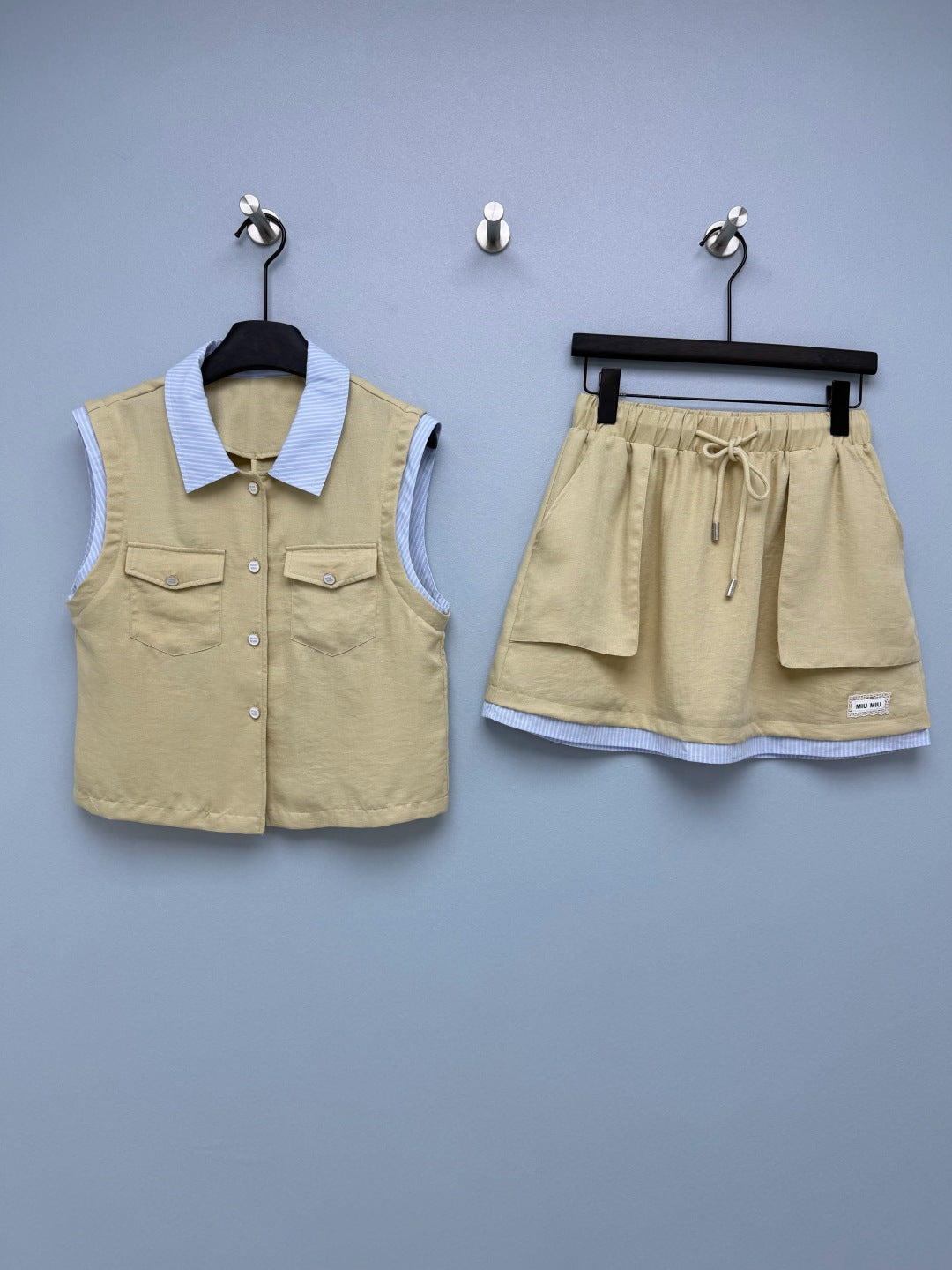 Miu Miu 26s Top And Skirt Set Style 1084