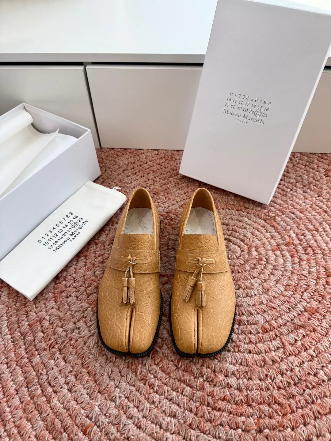 Maison Margiela 2026 Loafer Cowhide 915727