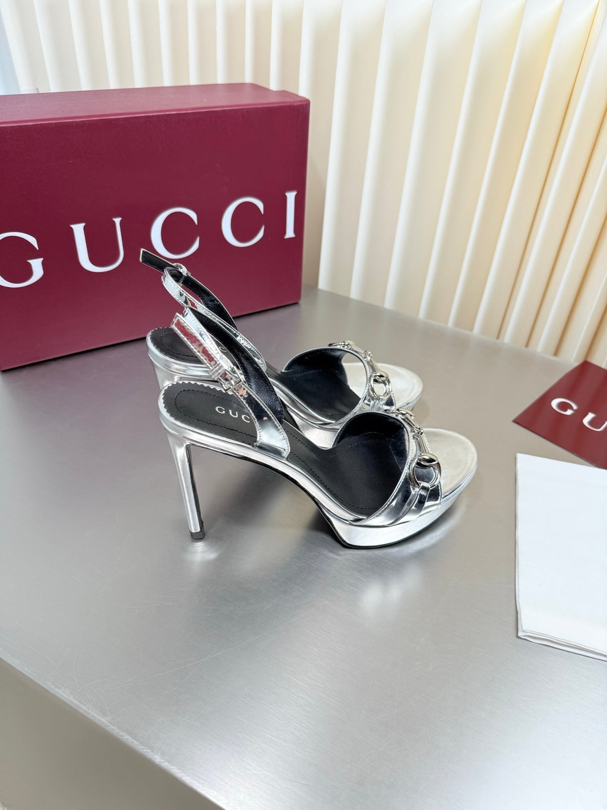 Gucci 26s Slingback Pump 10.5cm Silver Calfskin