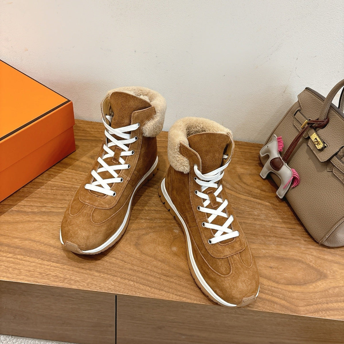 HM 26S Fur-Lined High Top Sneakers Brown Suede