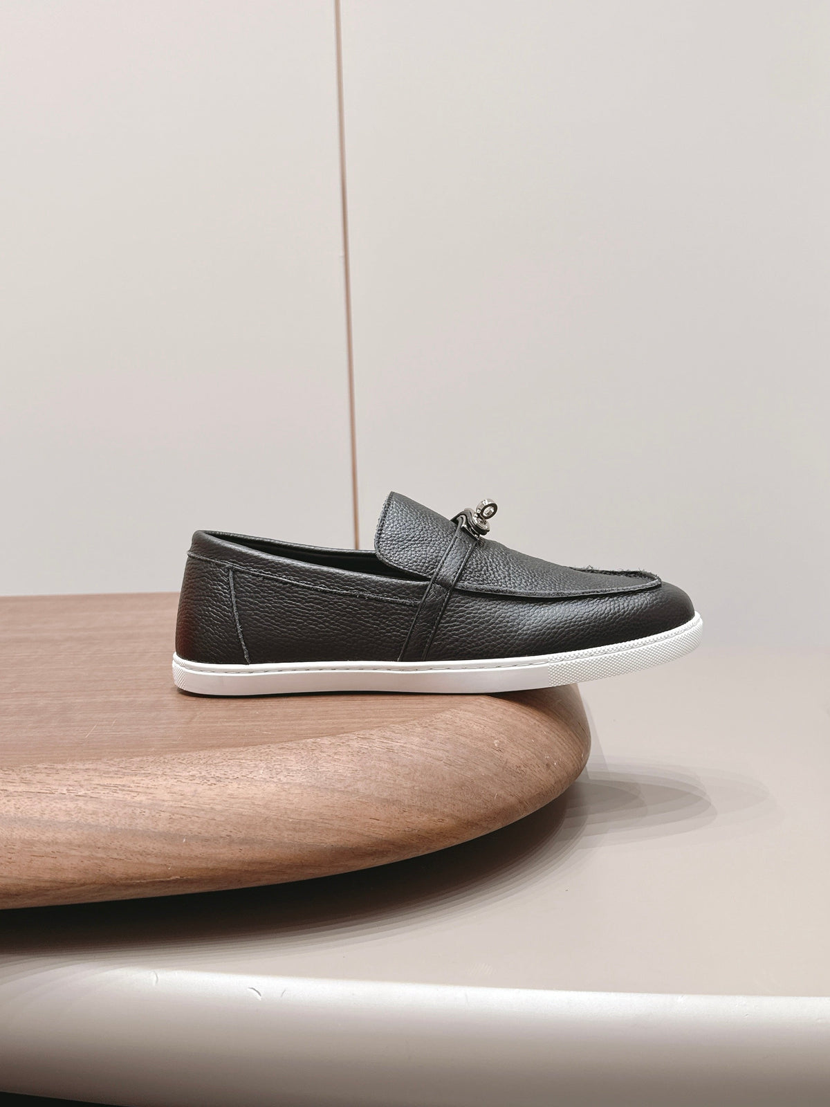 HM 26S Kelly Paris Loafers Black Calfskin Silver Hardware