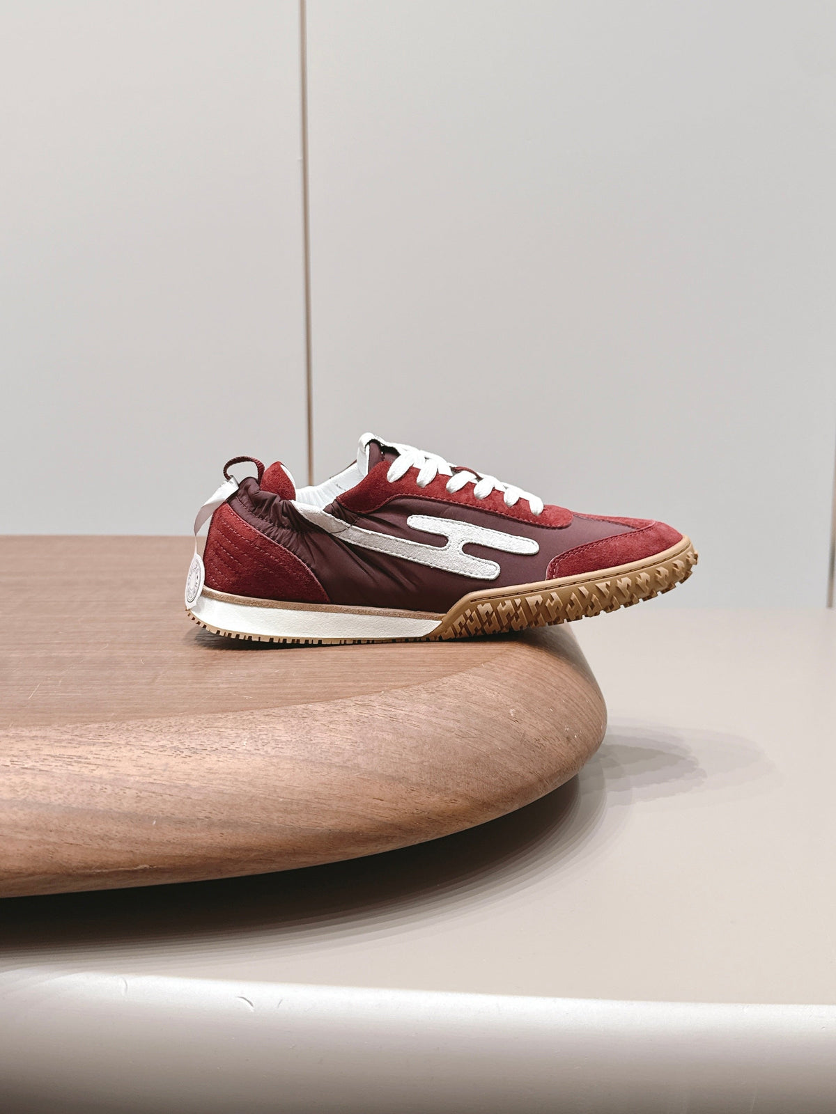 HM 26S Bouncing Sneakers Brown Nylon Red Suede