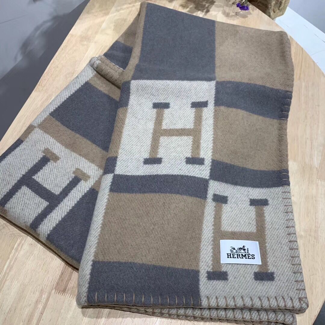 HM Avalon Throw Blanket Natural Wool Cashmere