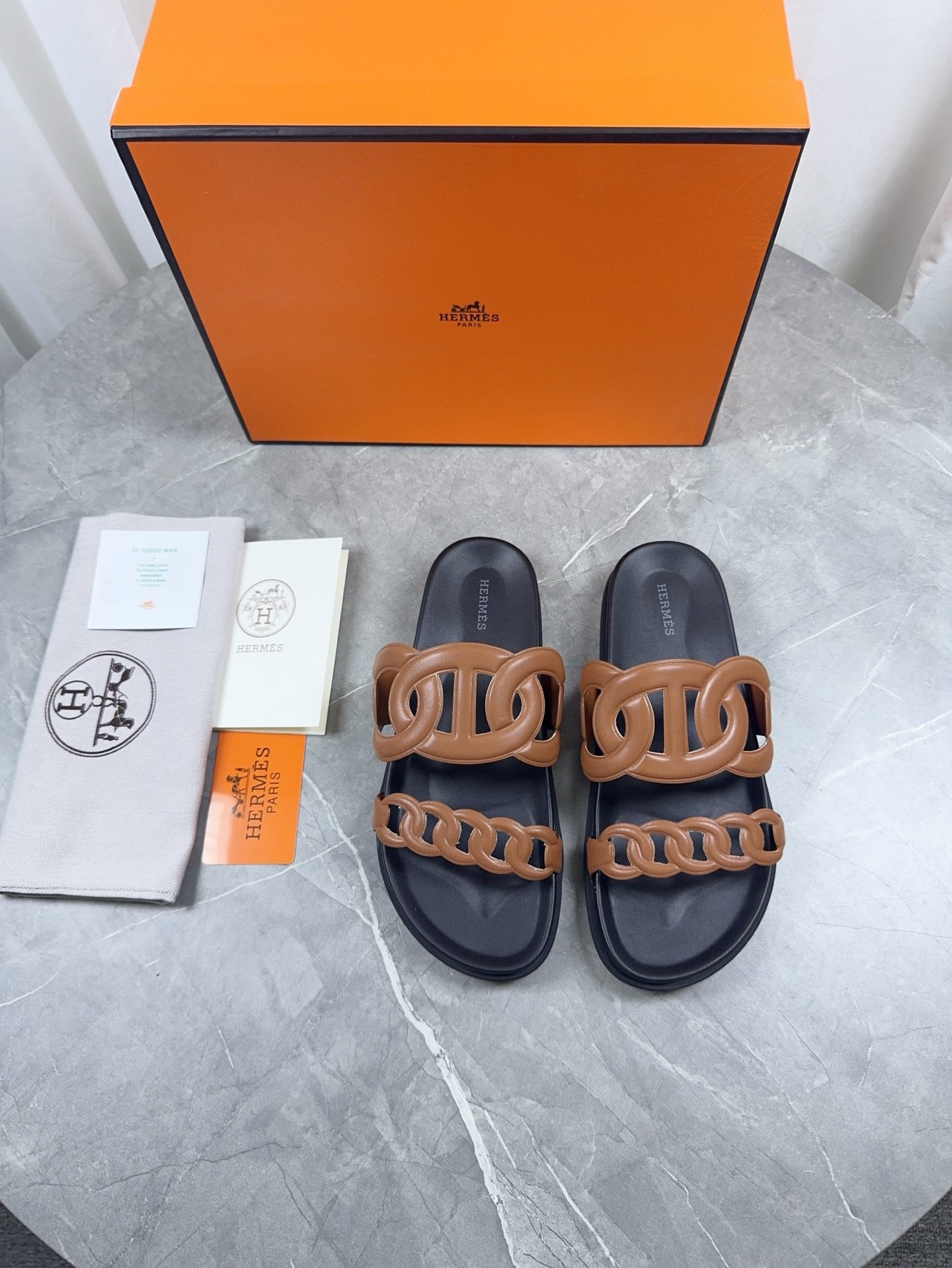 HM 26s Extra Sandals Leather 936539