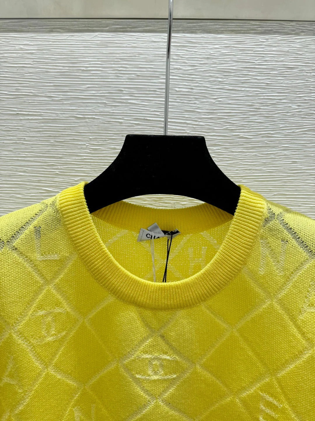 Chanel 2026 Round Neck Knitted Short-Sleeve Tencel Wool 397720