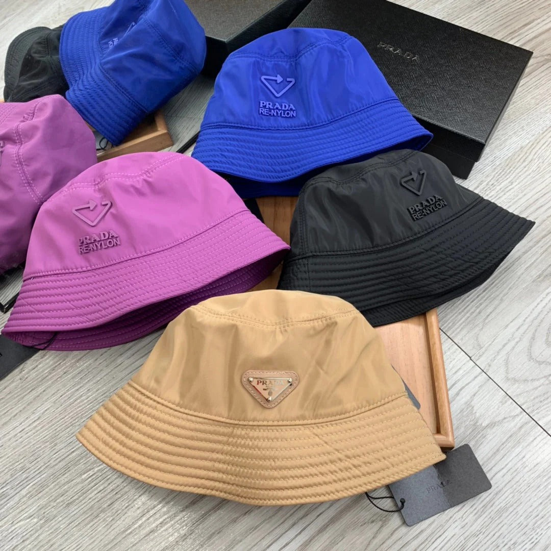 BUCKET HAT IN AZURE BLUE RE-NYLON 234099