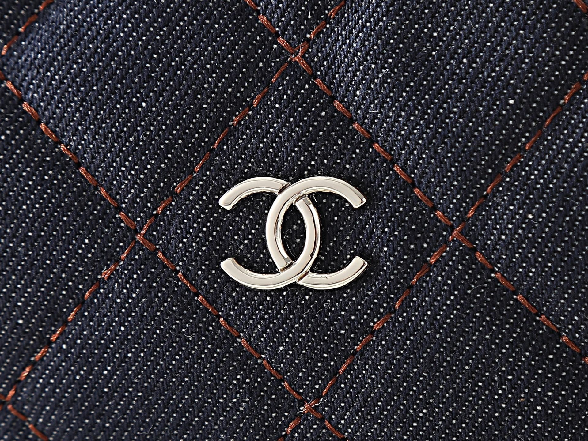 Chanel 2026 Chain Clutch 22cm Demin And Calfskin