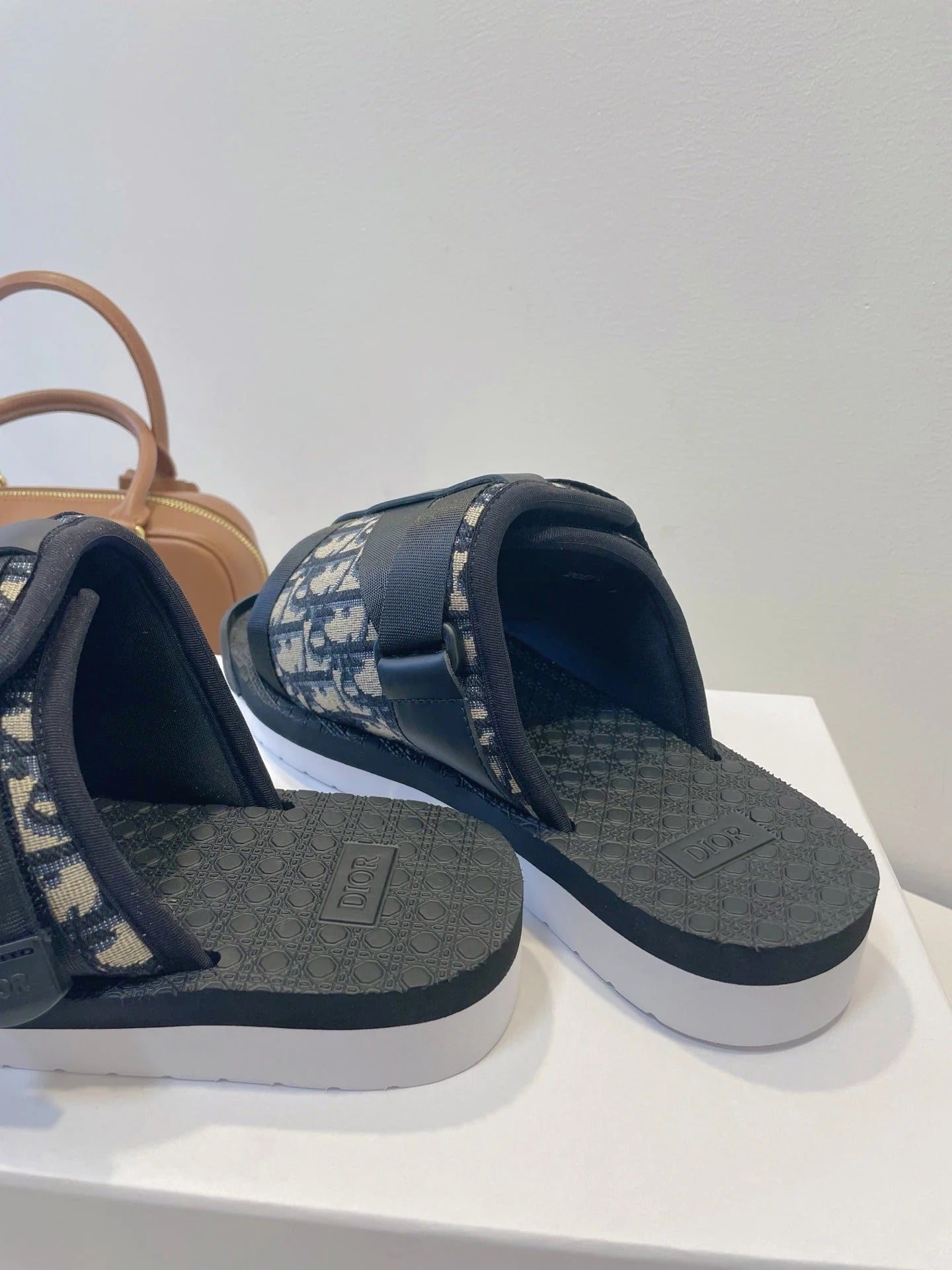 Dior 2026 Embroidered Sandals 30mm Fabric Rubber 890803
