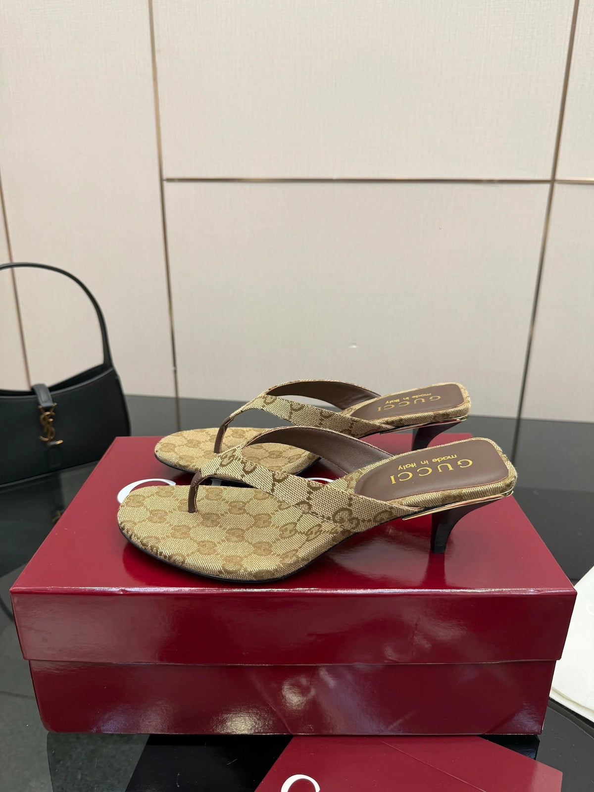 Gucci 2026 Vittoria Thong Sandals 55mm Canvas Leather 726151