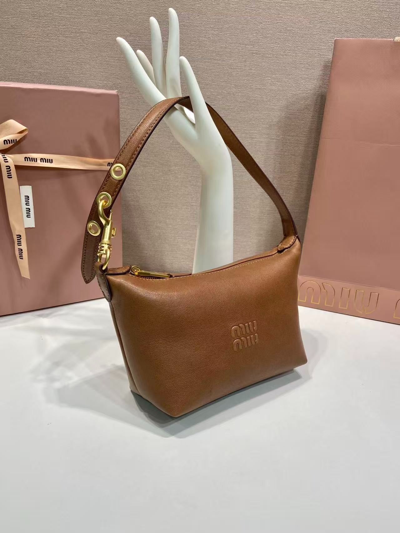 Miumiu 2026 Shoulder Bag 18.5cm Brown Nappa Leather