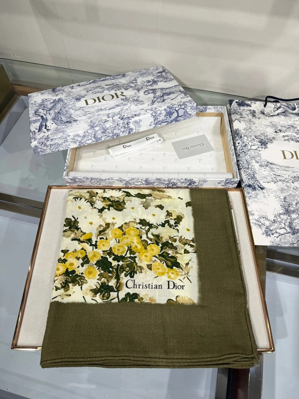 Dior 2026 Floral Scarf 140cm White Mix Moss Green Silk And Wool 190290