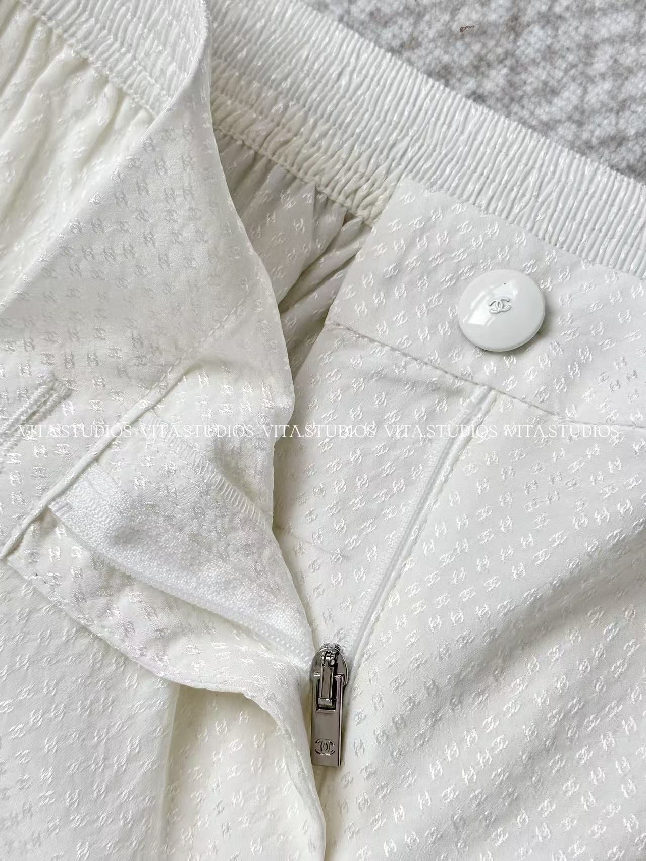 Chanel 26 Fishtail Skirt White in Silk 298864