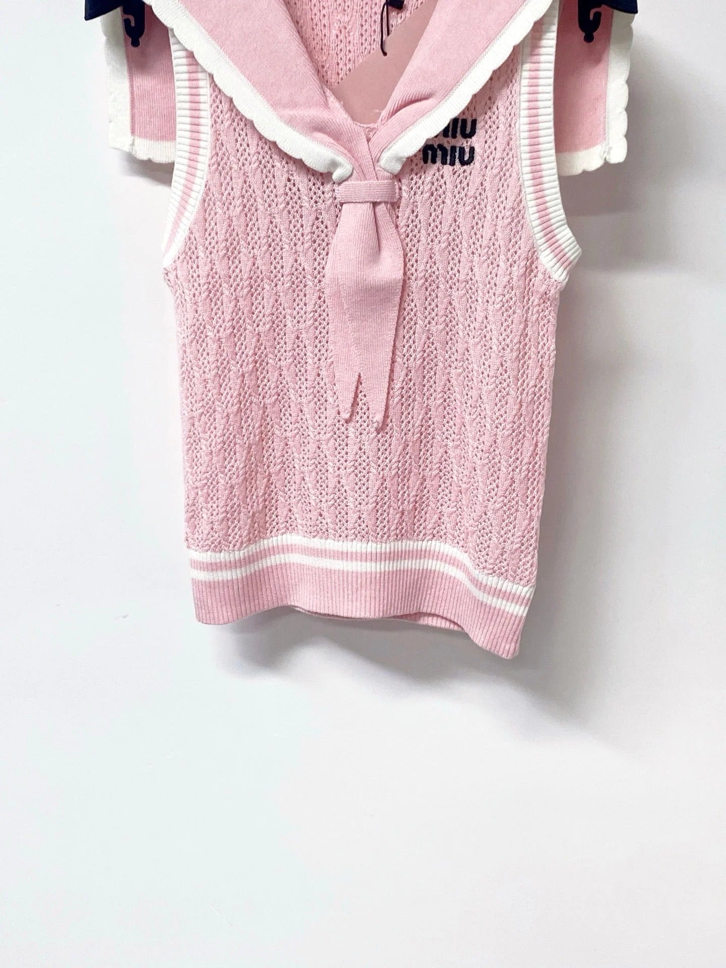Miu Miu Vest Pink in Wool 305892